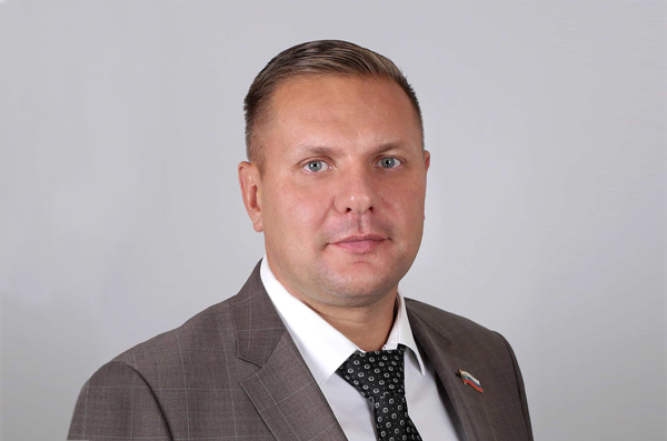 Тирон  Евгений  Владимирович